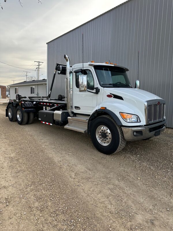 2024 PETERBILT 548 GALBREATH U5OR174 ROLLOFF TRUCK 23192R Triple V