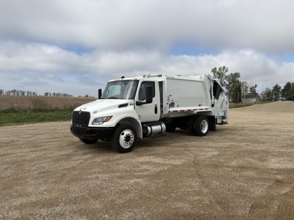 2025 INTERNATIONAL MV607 CURBTENDER QUANTUM MD 11 YD REAR LOADER