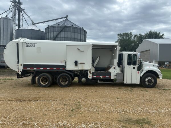 2007 INTERNATIONAL 7400 LABRIE EXPERT 37 YD MANUAL SIDE LOADER - Image 5