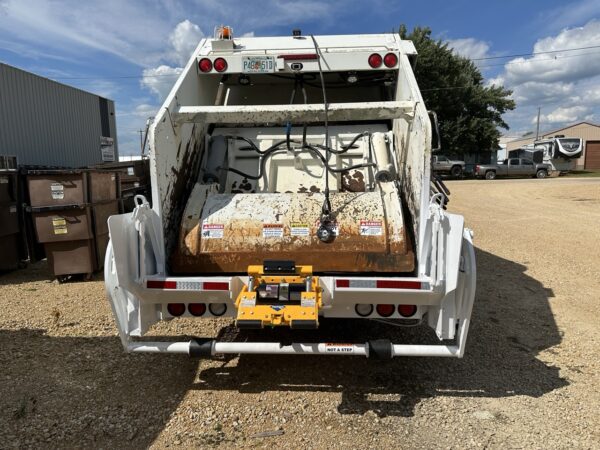 2021 FREIGHTLINER M2 NEW WAY COBRA 20 YD REAR LOADER - Image 3