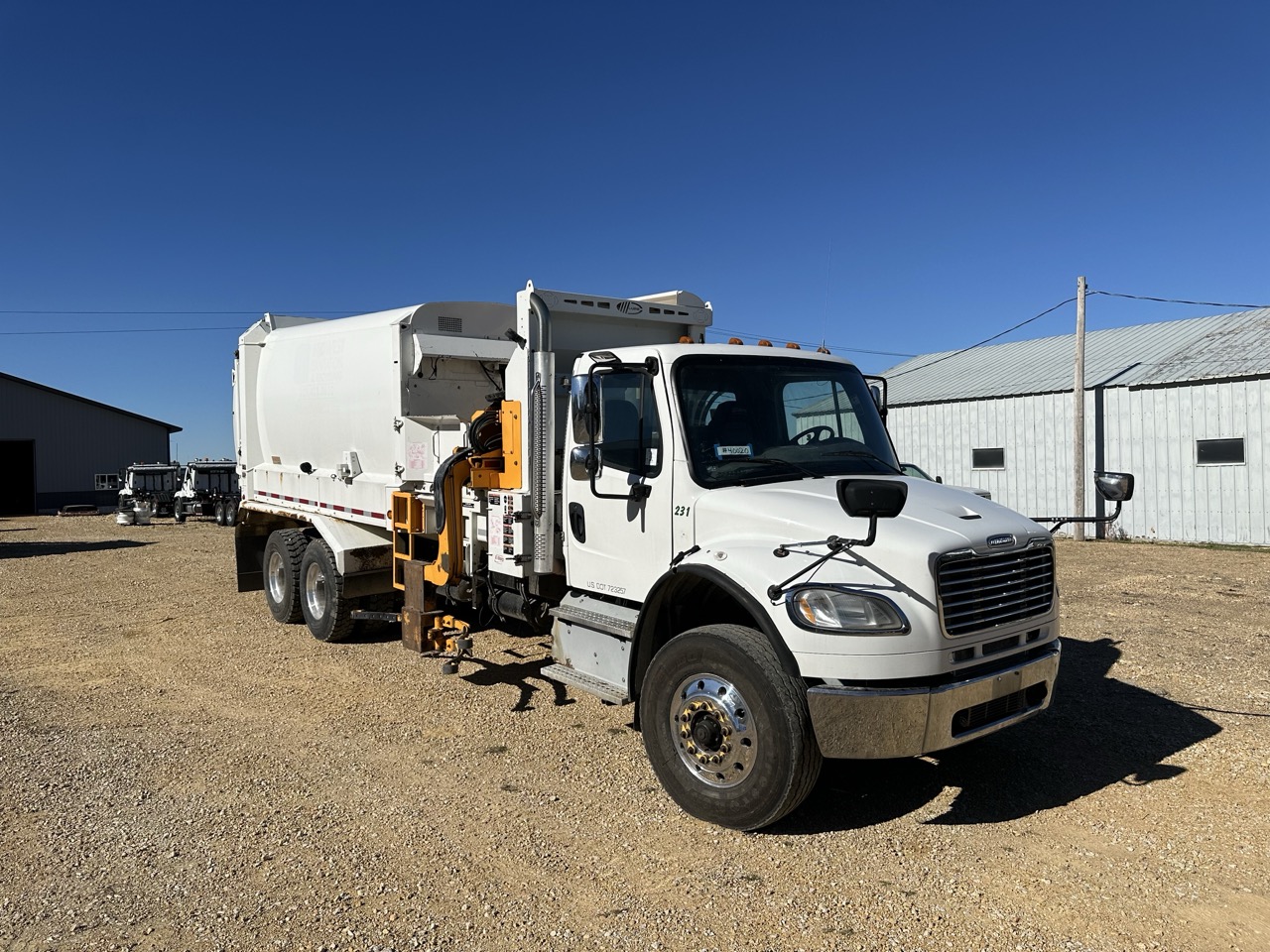 2019 FREIGHTLINER M2 LABRIE AUTOMIZER 31 YD AUTOMATED SIDE LOADER