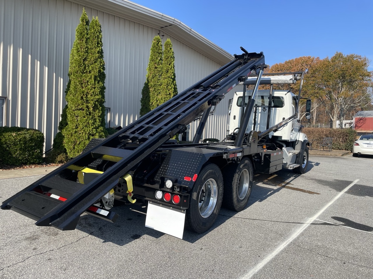 2026 FREIGHTLINER 114SD PLUS NMTC OR-60 ROLLOFF TRUCK - Image 3