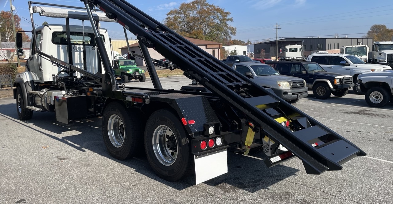 2026 FREIGHTLINER 114SD PLUS NMTC OR-60 ROLLOFF TRUCK - Image 4