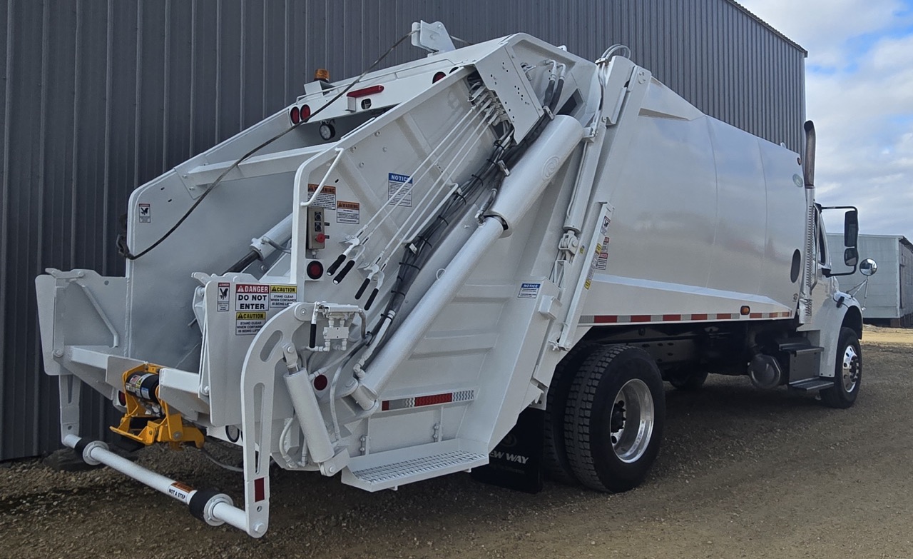 2021 FREIGHTLINER M2 NEW WAY COBRA 20 YD REAR LOADER #20011 - Image 4