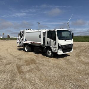 2026 ISUZU NRR CURBTENDER QUANTUM 8 YD REAR LOADER